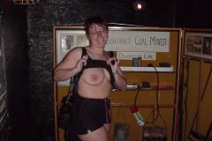 Cassi-flashing-in-Drumheller-16